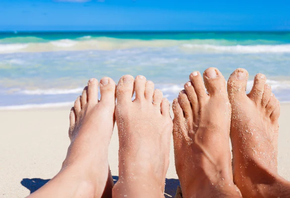 7 Cara Menjaga Kesehatan Kaki Saat Traveling